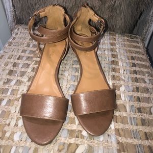 NINE WEST One Inch Wedge Sandel, Brown Size 8